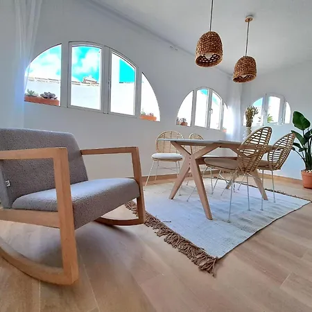 Brand New, Villabonita, Sea Views, Swimming Pool And Parking Apartment *